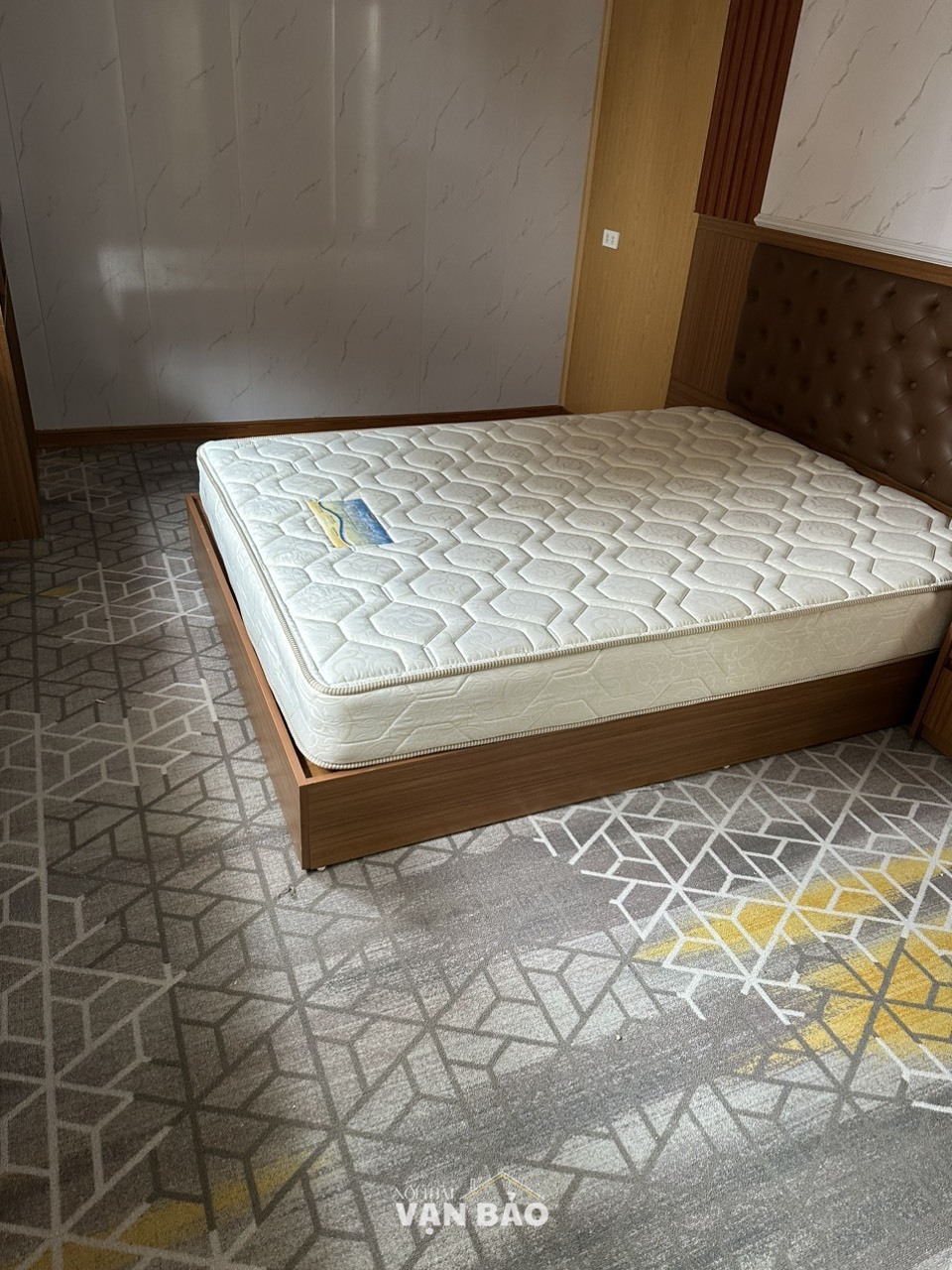 Tham trai san nha nghi khach san 2